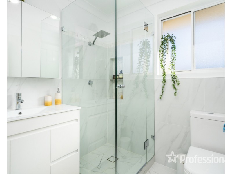 11/12 Pine Road, Casula NSW 2170