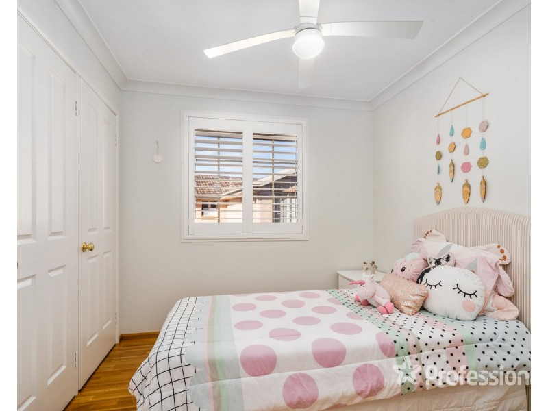 11/12 Pine Road, Casula NSW 2170