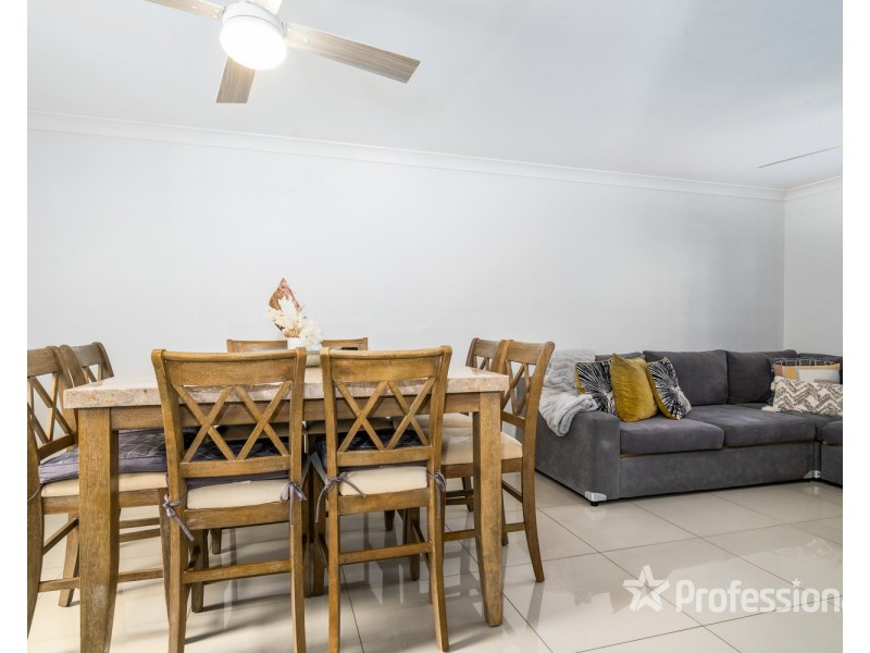 11/12 Pine Road, Casula NSW 2170