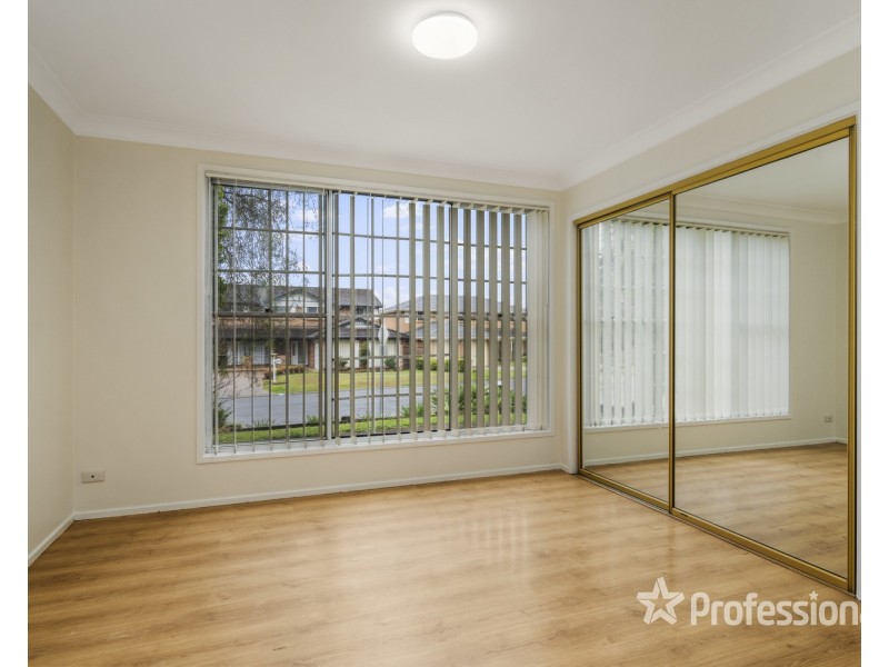 6 Carbine Close, Casula NSW 2170