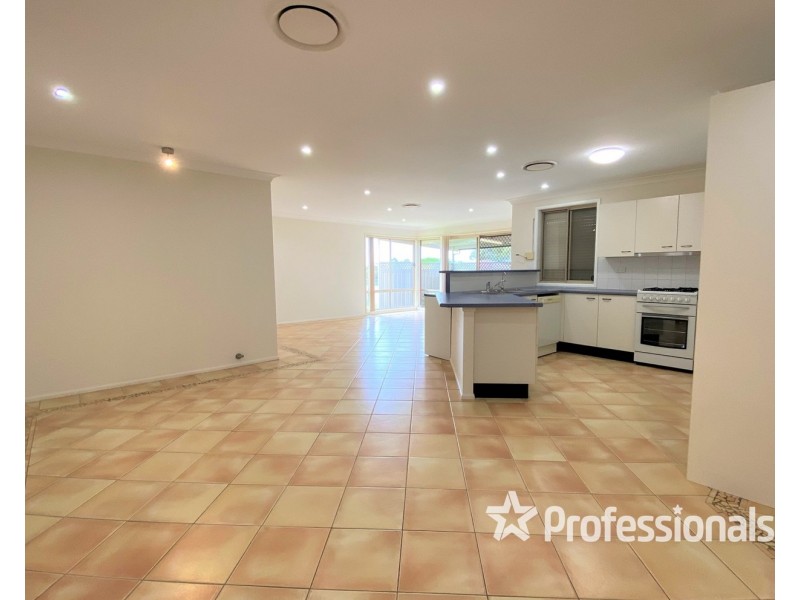 199 Leacocks Lane, Casula NSW 2170