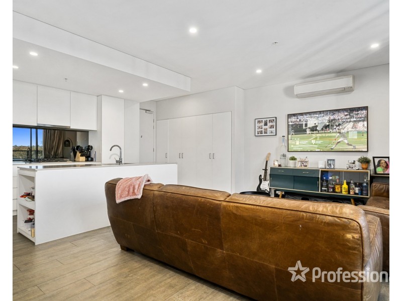 805/54 Soldiers Parade, Edmondson Park NSW 2174