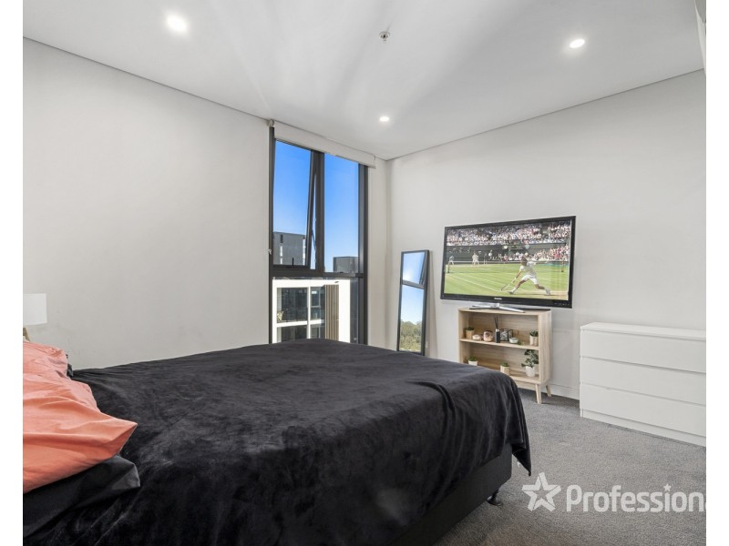 805/54 Soldiers Parade, Edmondson Park NSW 2174