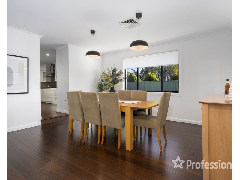 6 Cleary Place, Casula NSW 2170