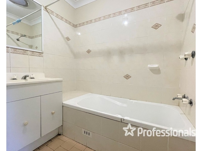 6/1-3 Kurrajong Road, Casula NSW 2170