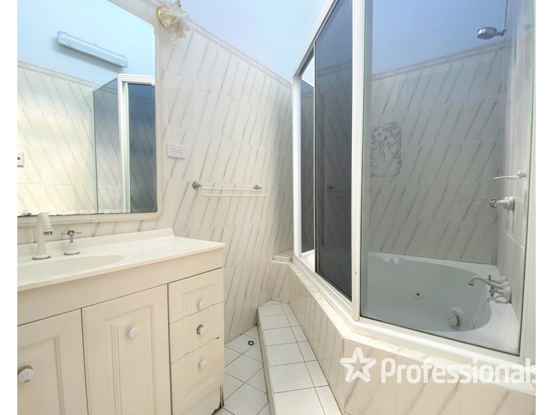 23 Birkdale Crescent, Liverpool NSW 2170