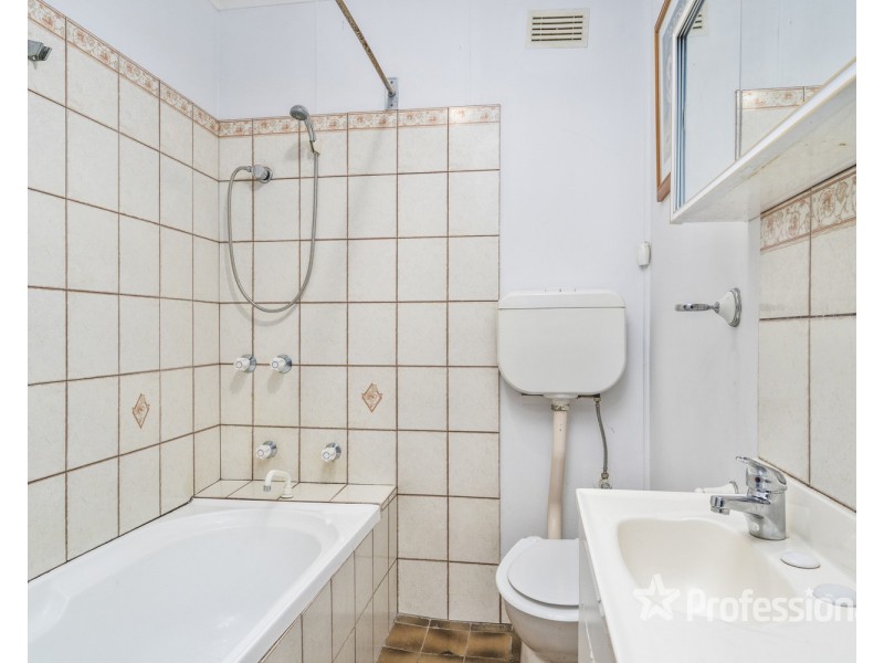 34 Grove Street, Casula NSW 2170