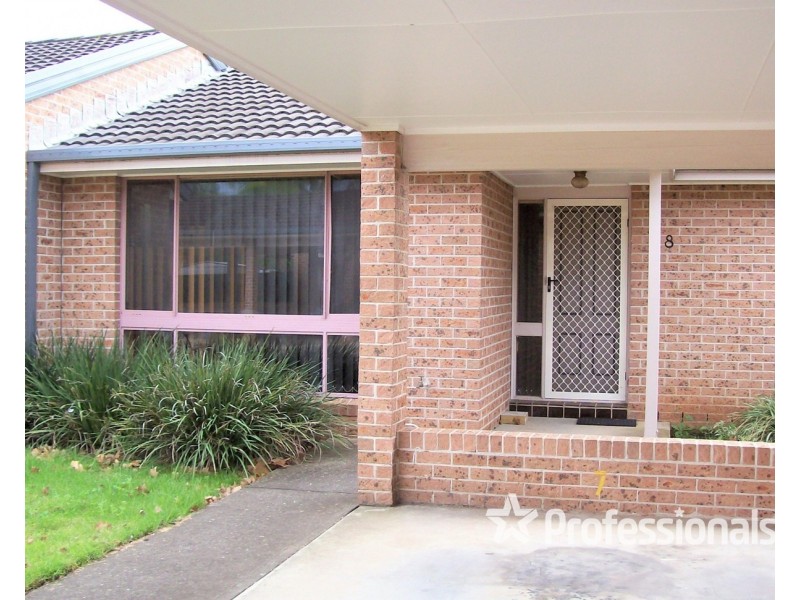 8/62 Myall Road, Casula NSW 2170