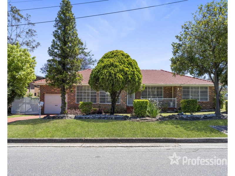 2 Bligh Avenue, Lurnea NSW 2170