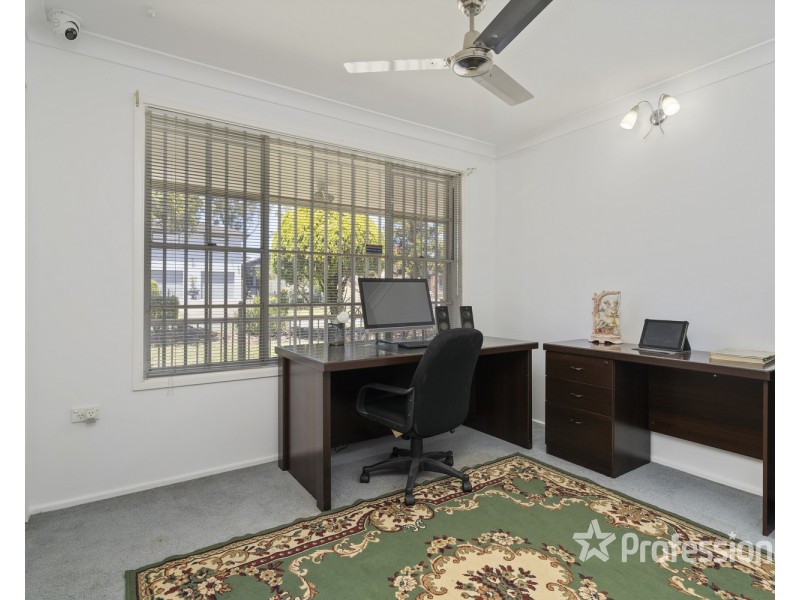 2 Bligh Avenue, Lurnea NSW 2170