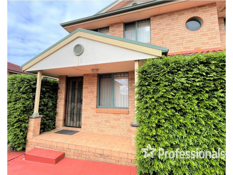 3/110 Hoxton Park Road, Lurnea NSW 2170
