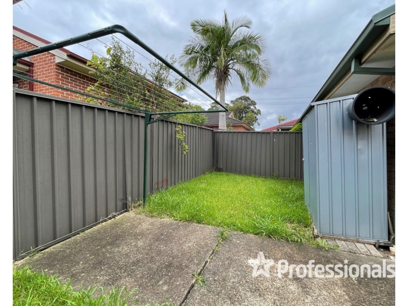 3/110 Hoxton Park Road, Lurnea NSW 2170