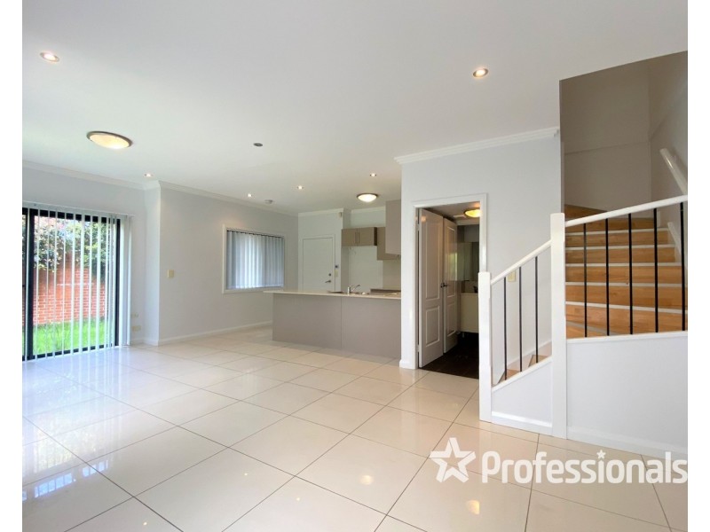 9/18 Holland Crescent, Casula NSW 2170
