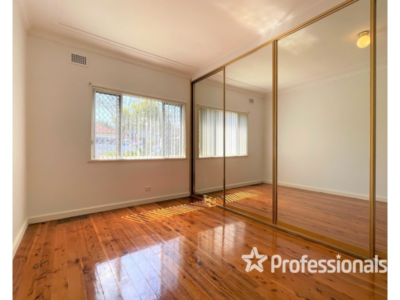 34 Marsh Parade, Casula NSW 2170