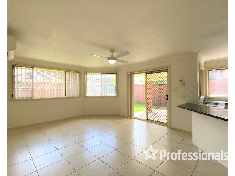 2/6 Aintree Close, Casula NSW 2170
