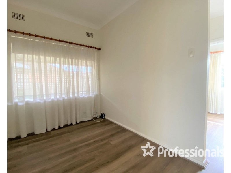 21 Graham Avenue, Casula NSW 2170