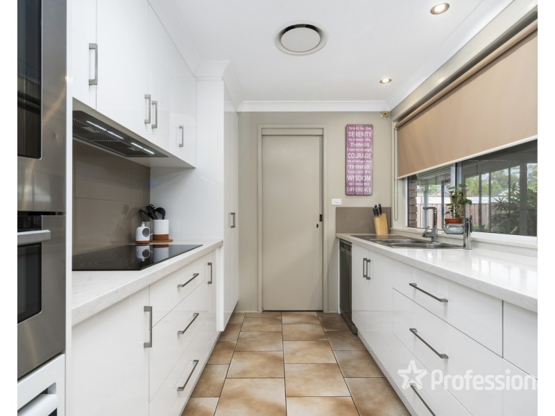 6 Strawberry Road, Casula NSW 2170