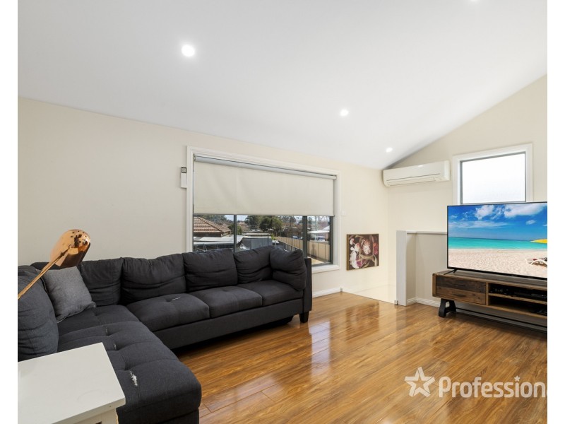 28B Canberra Avenue, Casula NSW 2170