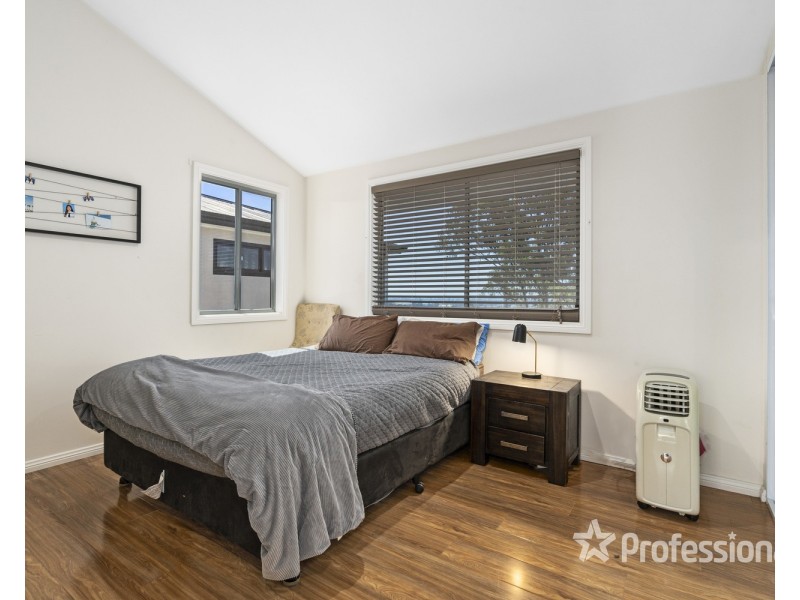 28B Canberra Avenue, Casula NSW 2170