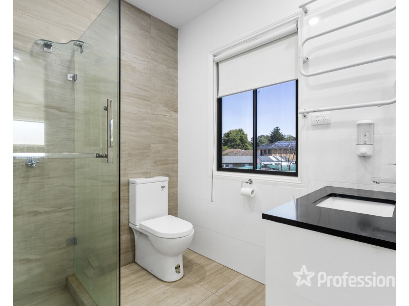 28B Canberra Avenue, Casula NSW 2170