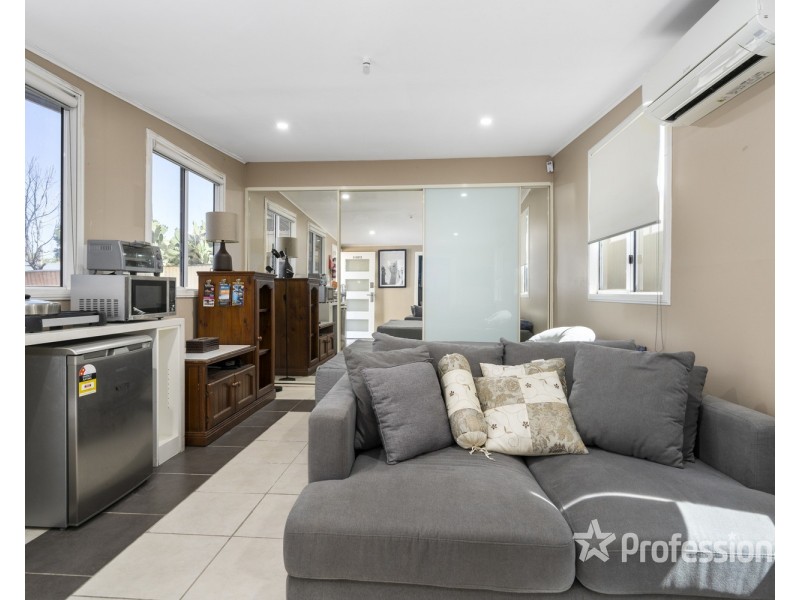 28B Canberra Avenue, Casula NSW 2170