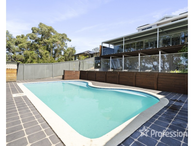 28B Canberra Avenue, Casula NSW 2170