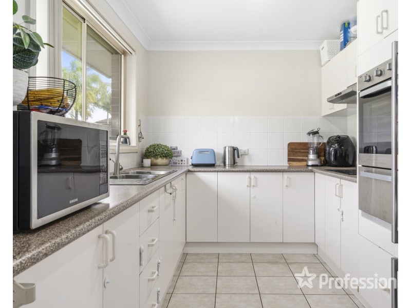 1 Yarra Place, Prestons NSW 2170