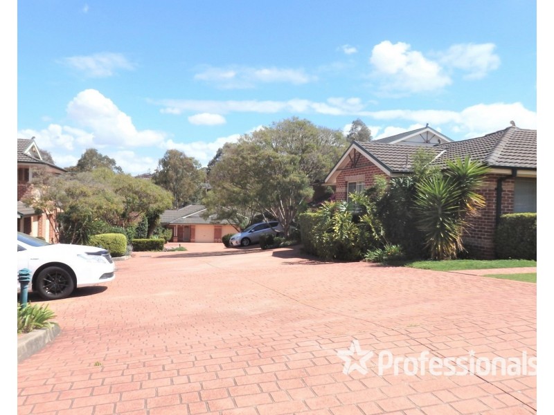 1/182-184 Leacocks Lane, Casula NSW 2170