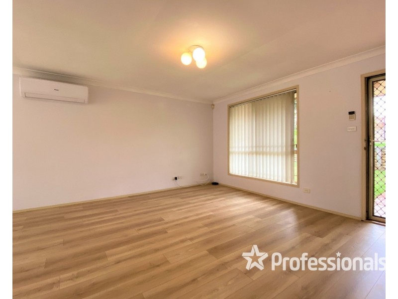 1/182-184 Leacocks Lane, Casula NSW 2170