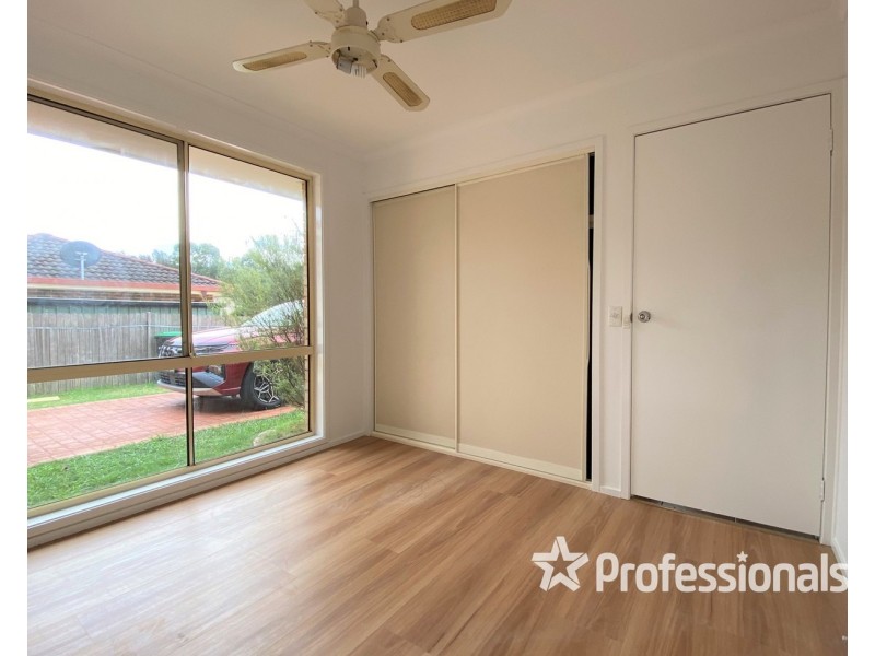 12 Slessor Road, Casula NSW 2170