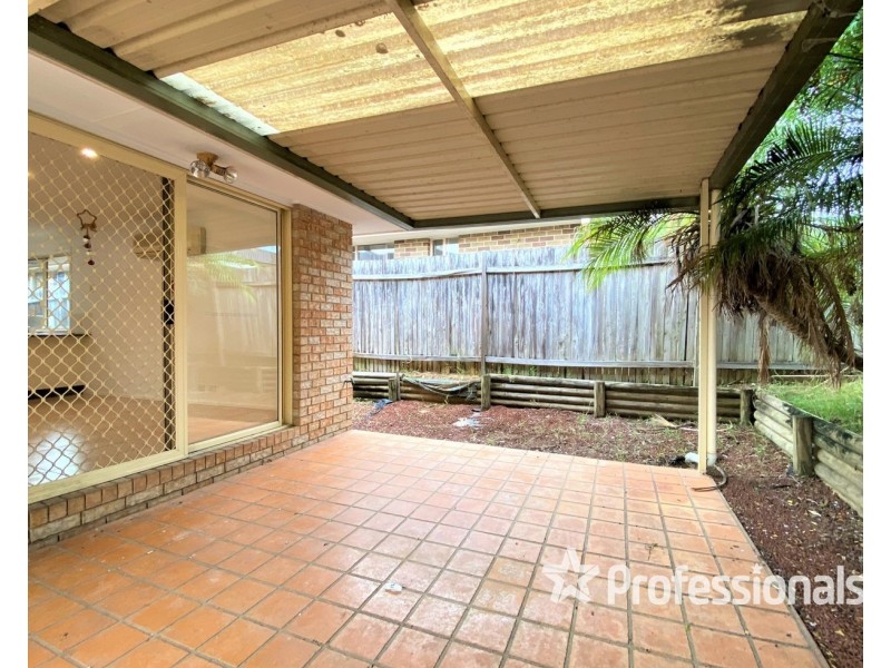 12 Slessor Road, Casula NSW 2170