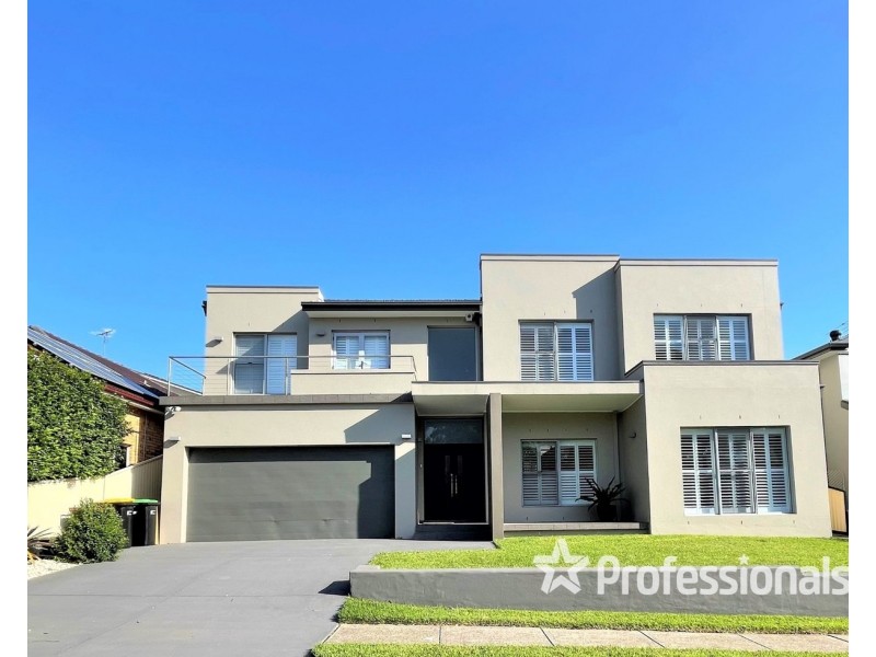 16 Kendall Drive, Casula NSW 2170