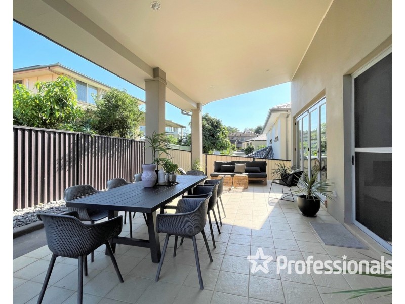 16 Kendall Drive, Casula NSW 2170