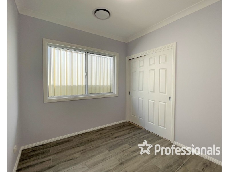 14 Kitson Way, Casula NSW 2170