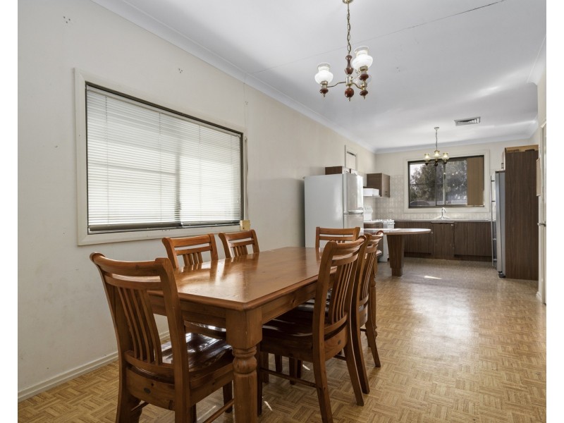 11 Edward Street, Lurnea NSW 2170