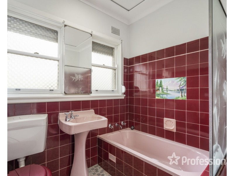 7  Old Kurrajong Road, Casula NSW 2170