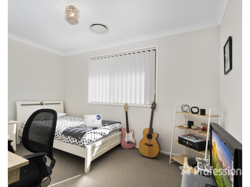 25 Robey Avenue, Middleton Grange NSW 2171