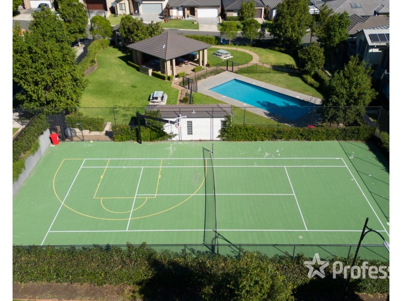 25 Robey Avenue, Middleton Grange NSW 2171