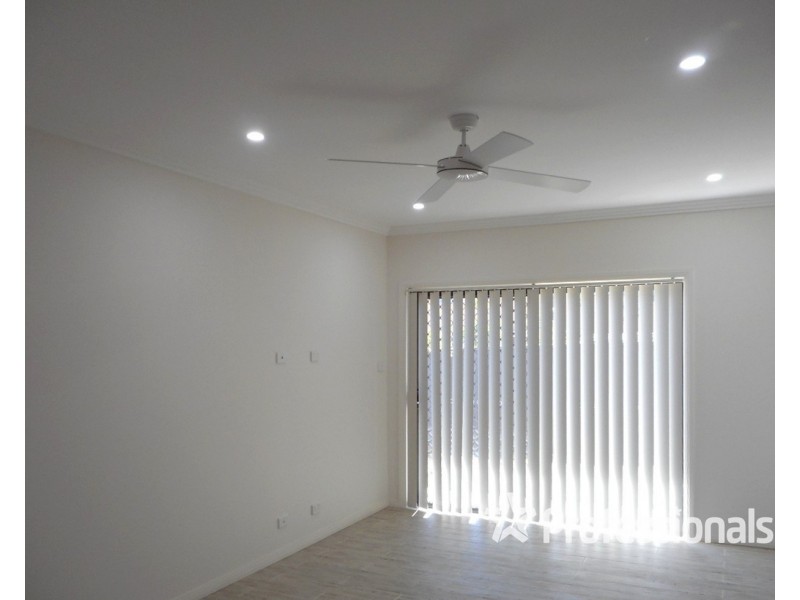 Granny Flat/8 Grose Avenue, Lurnea NSW 2170