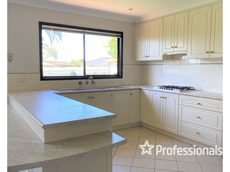 9 Simpson Avenue, Casula NSW 2170