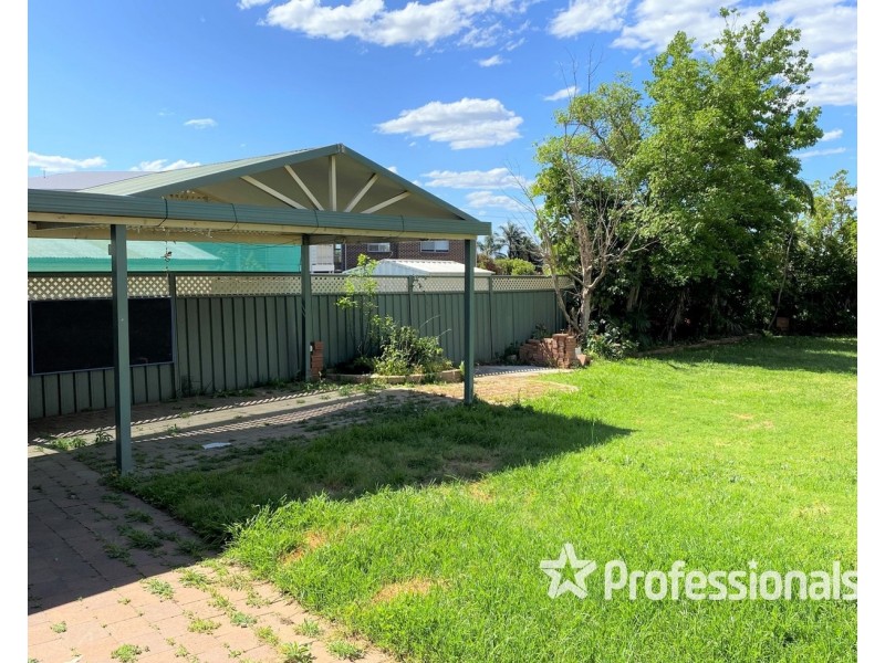 9 Simpson Avenue, Casula NSW 2170