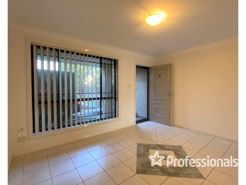 11/10 Yerona Road, Prestons NSW 2170