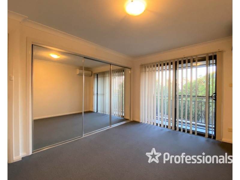 11/10 Yerona Road, Prestons NSW 2170