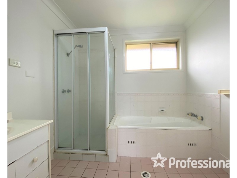 4B Gunsynd Avenue, Casula NSW 2170