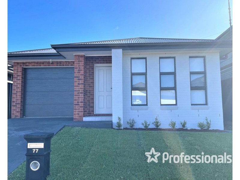 77 Horizon Loop, Oran Park NSW 2570