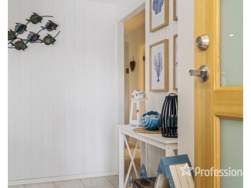 9 Lavender Close, Casula NSW 2170