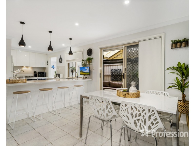 9 Lavender Close, Casula NSW 2170