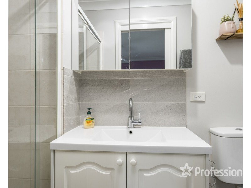 9 Lavender Close, Casula NSW 2170