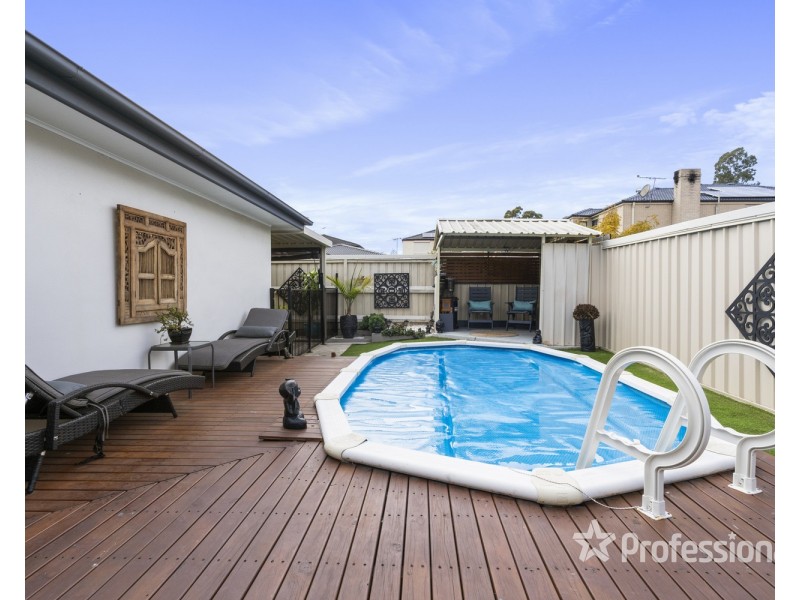 9 Lavender Close, Casula NSW 2170