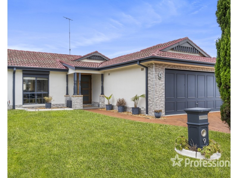 9 Lavender Close, Casula NSW 2170